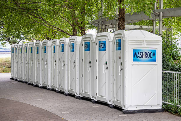 Best Luxury portable toilet rental  in East Liverpool, OH